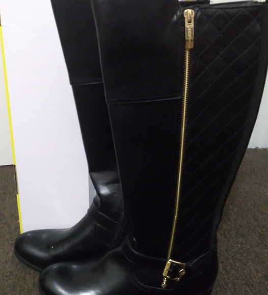 Liz Claiborne Torcello Boots in Black - Picture 2 of 13